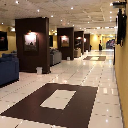 Al Meknan Furnished Units Aparthotel Medina Esterno foto